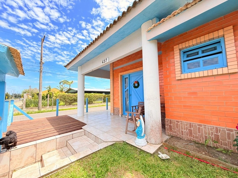 Linda Casa de Esquina, com uma Ótima Localização!: 4ª foto da galeria de imagens do imóvel