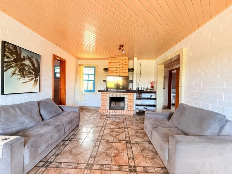 Linda Casa de Esquina, com uma Ótima Localização!: 9ª foto da galeria de imagens do imóvel