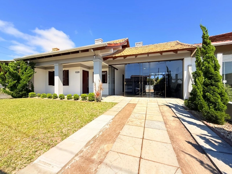 Linda Residência Pronta para Morar, em Excelente Localização!: 2ª foto da galeria de imagens do imóvel