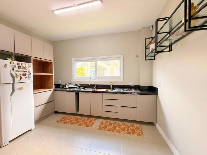 Linda Casa á Venda - Um Imóvel Espaçoso, Funcional e Bem Localizado!: 11ª foto da galeria de imagens do imóvel