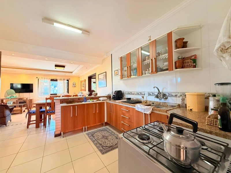 Lindo Imóvel Completo, Moderno e com Amplo Espaço Externo!: 8ª foto da galeria de imagens do imóvel