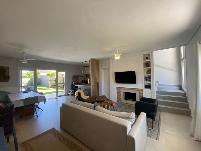 Sobrado Geminado Mobiliado a 4 quadras do mar, na praia do Arpoador!: 6ª foto da galeria de imagens do imóvel