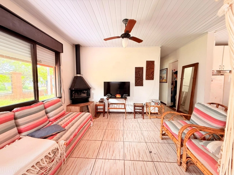 Ampla Casa em 2 Terrenos e Ótima Localização!: 4ª foto da galeria de imagens do imóvel