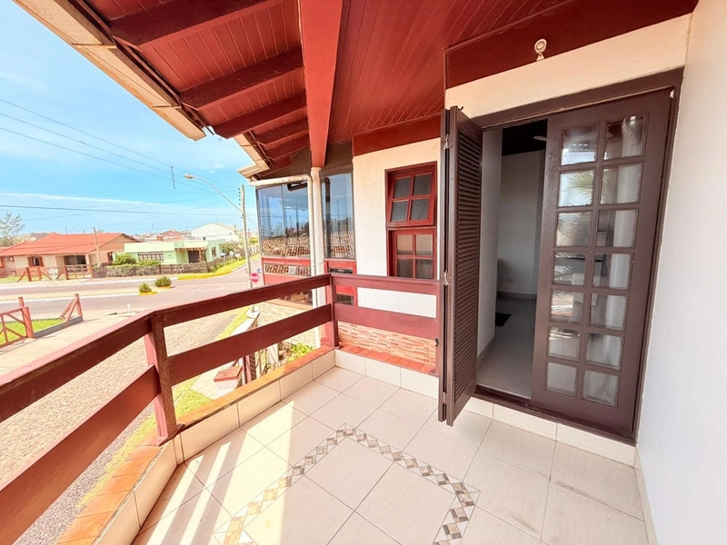 Sobrado aconchegante e muito bem localizado em Atlântida Sul!: 10ª foto da galeria de imagens do imóvel