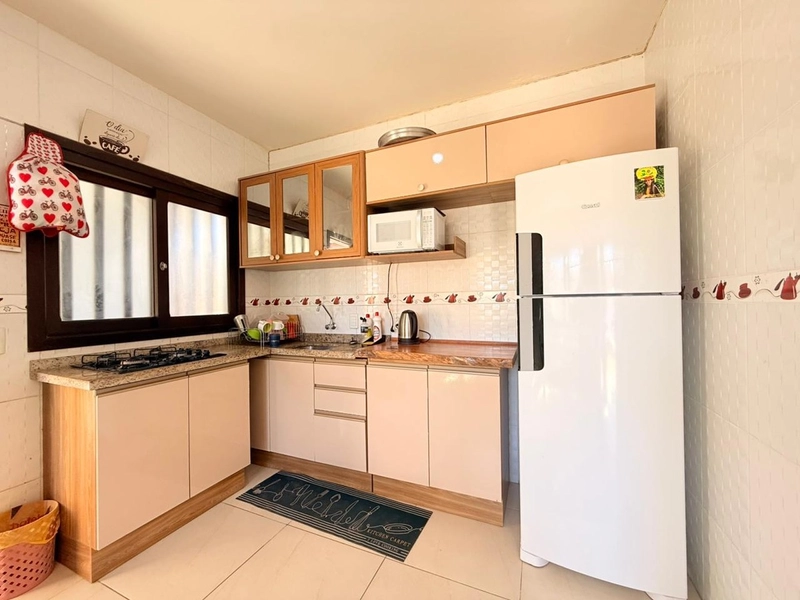 Linda Casa com Piscina, com 3 dormitórios em ótima localização!: 9ª foto da galeria de imagens do imóvel