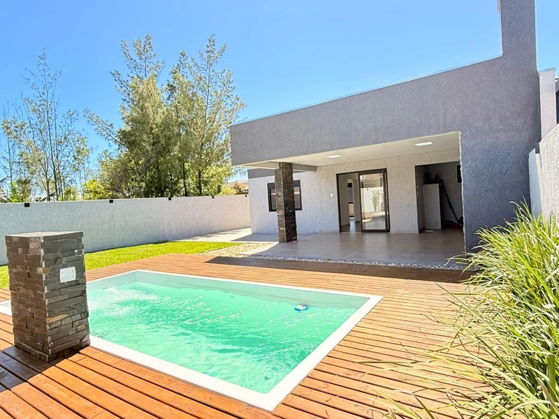 Linda Casa com Piscina, 3 Dormitórios e Ótima Localização!: 3ª foto da galeria de imagens do imóvel