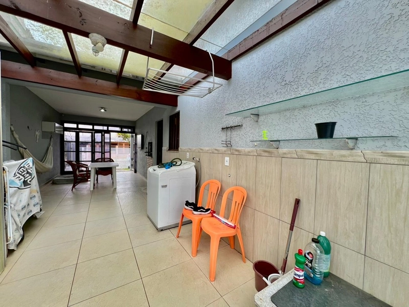 Linda Casa com 3 Dormitórios, Espaço Gourmet e Piscina Aquecida!: 15ª foto da galeria de imagens do imóvel