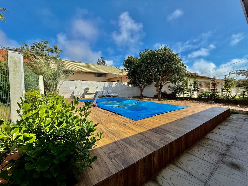 Linda Casa em Região Privilegiada com 3 Dormitórios e Piscina!: 25ª foto da galeria de imagens do imóvel