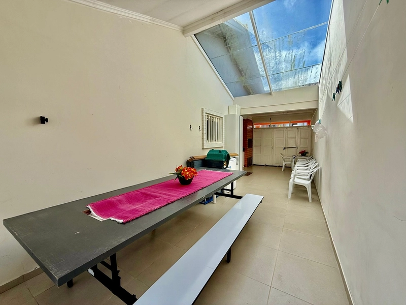 Linda Casa em Região Privilegiada com 3 Dormitórios e Piscina!: 22ª foto da galeria de imagens do imóvel