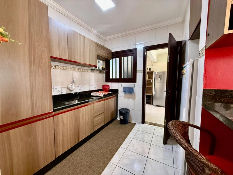 Casa com Piscina, Salão de Festas, Lareira e Acabamentos em Itaúba: 21ª foto da galeria de imagens do imóvel