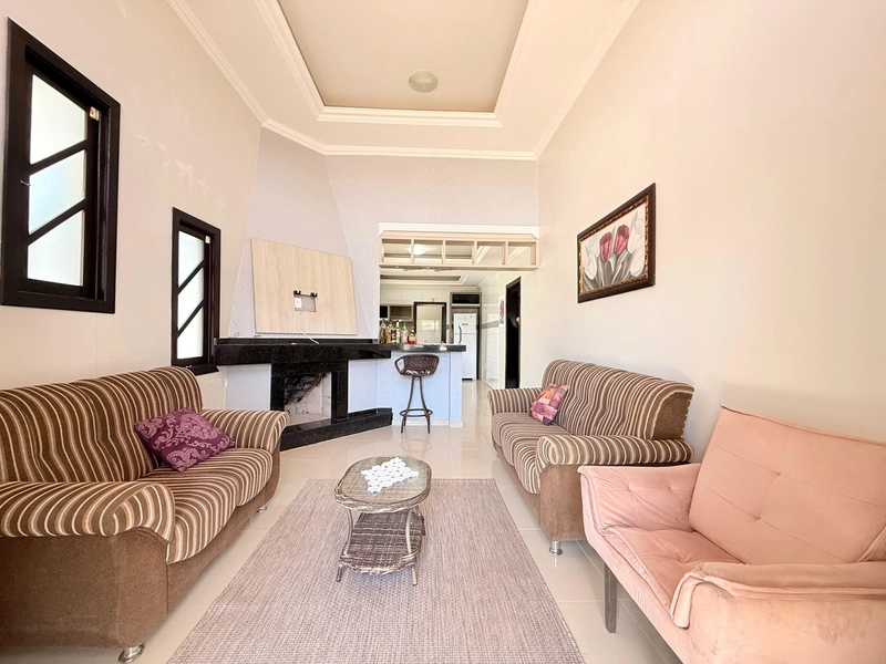 Encante-se com esta Excelente Residência, com 4 Dormitórios!: 6ª foto da galeria de imagens do imóvel