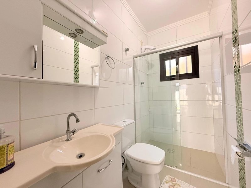 Encante-se com esta Excelente Residência, com 4 Dormitórios!: 13ª foto da galeria de imagens do imóvel