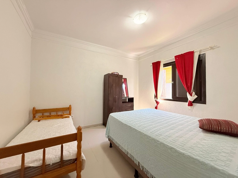 Encante-se com esta Excelente Residência, com 4 Dormitórios!: 19ª foto da galeria de imagens do imóvel