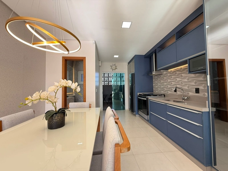 Sobrado Mobiliado com 2 Suítes, Espaço Gourmet e Living Integrado: 4ª foto da galeria de imagens do imóvel