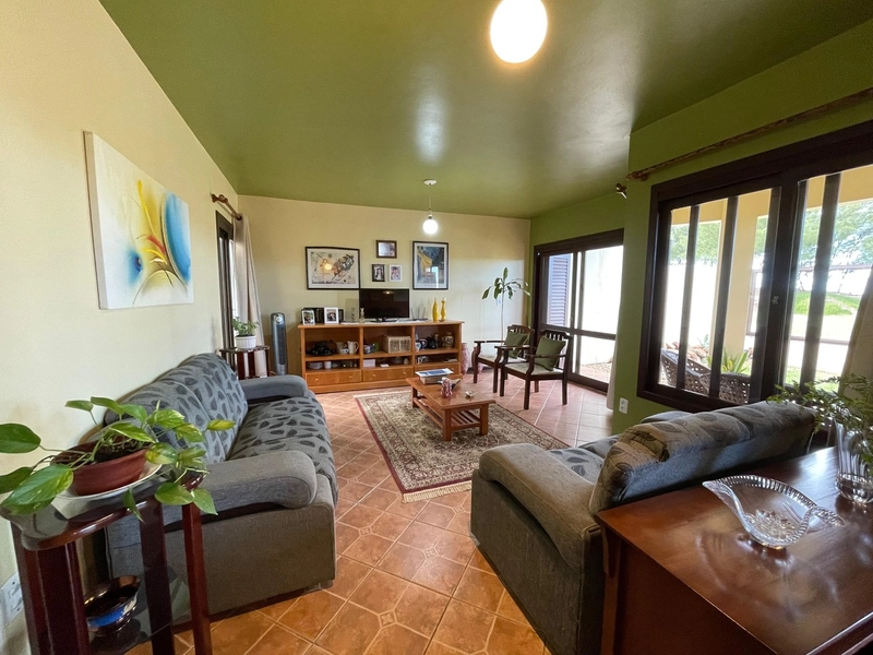 Linda Casa Pronta para morar com 4 Dormitórios e 2 suítes!: 4ª foto da galeria de imagens do imóvel