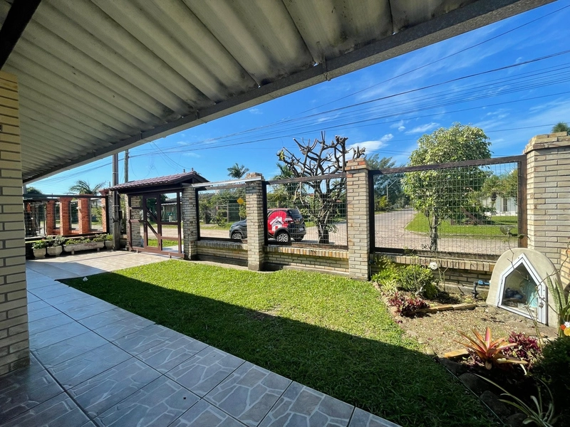 Linda Casa com Piscina, Churrasqueira e 3 Dormitórios!: 22ª foto da galeria de imagens do imóvel