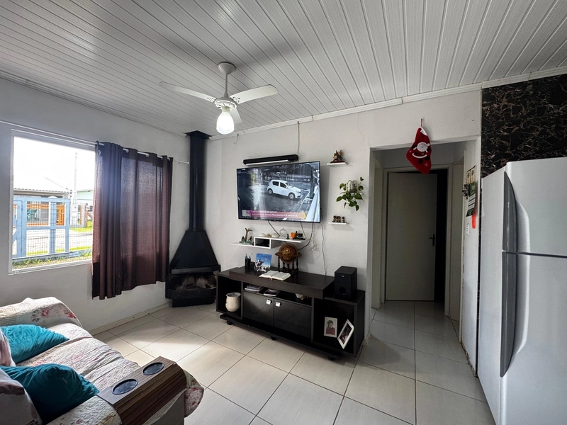 Casa com 3 Dormitórios, Suíte e Área Gourmet!: 3ª foto da galeria de imagens do imóvel