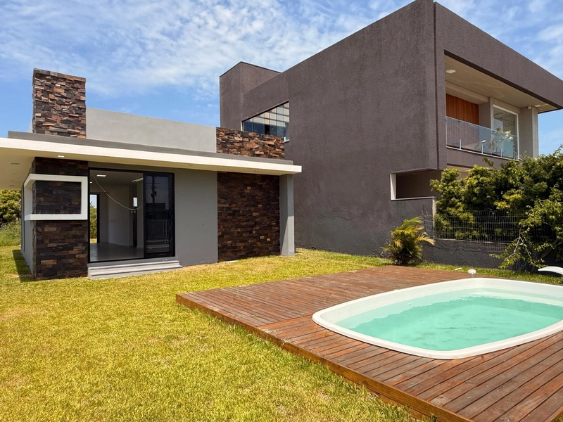 Casa com Piscina em Lote de Esquina – 2 Dormitórios e Suíte: 13ª foto da galeria de imagens do imóvel