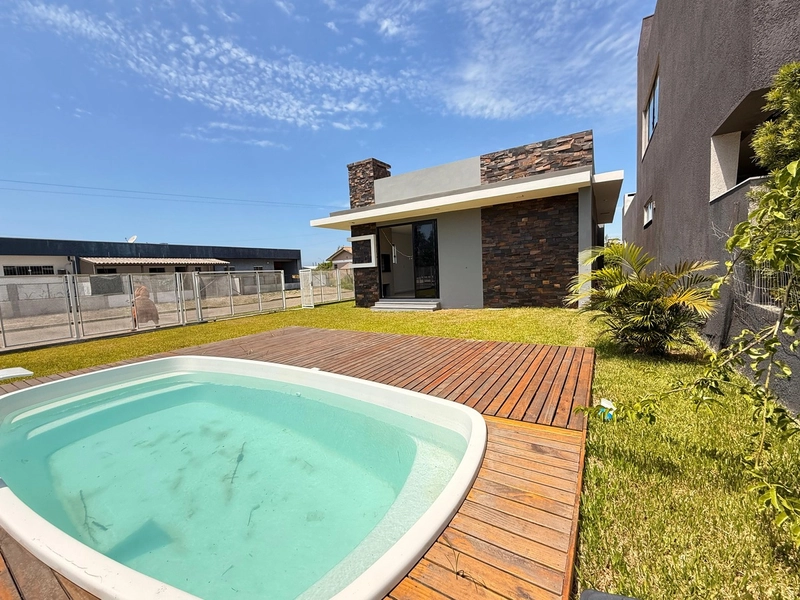 Casa com Piscina em Lote de Esquina – 2 Dormitórios e Suíte: 15ª foto da galeria de imagens do imóvel