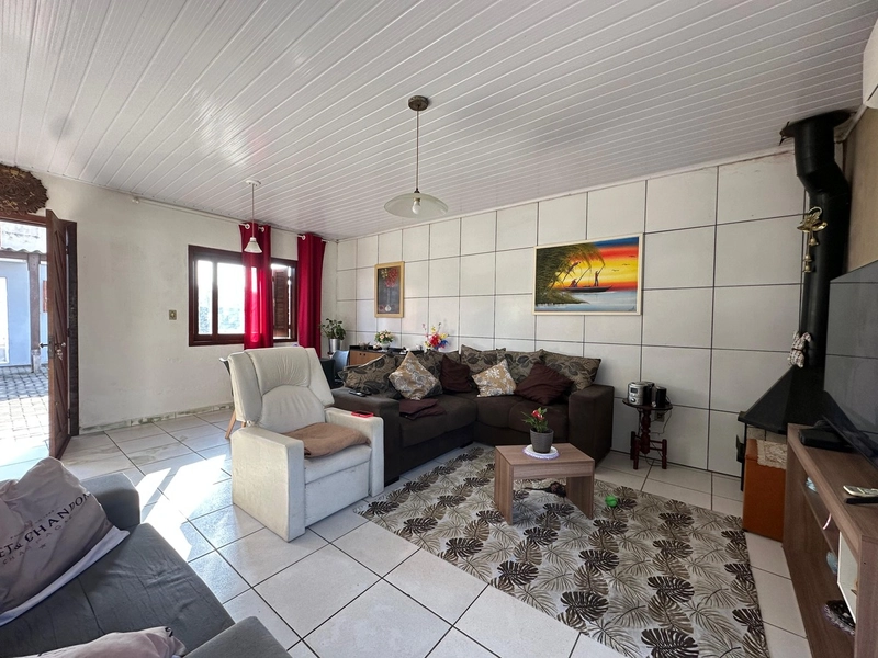 Casa Semi-mobiliada com 5 Dormitórios em Excelente Localização!: 3ª foto da galeria de imagens do imóvel