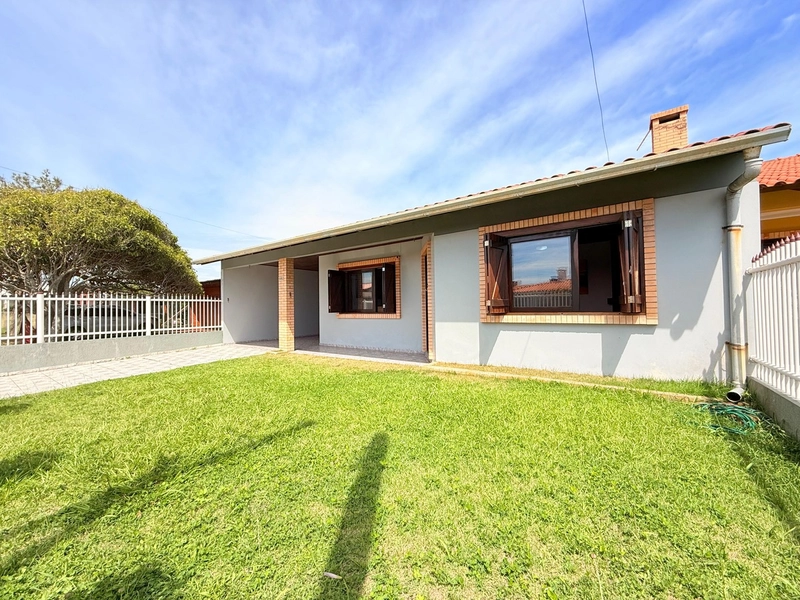 Casa Semi-mobiliada com Anexo e pátio amplo, próxima ao mar!: 2ª foto da galeria de imagens do imóvel