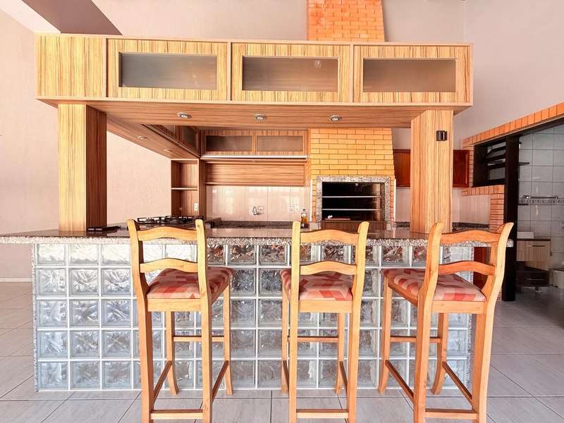 Casa Semi-mobiliada com Anexo e pátio amplo, próxima ao mar!: 12ª foto da galeria de imagens do imóvel