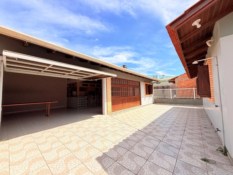 Casa Semi-mobiliada com Anexo e pátio amplo, próxima ao mar!: 19ª foto da galeria de imagens do imóvel