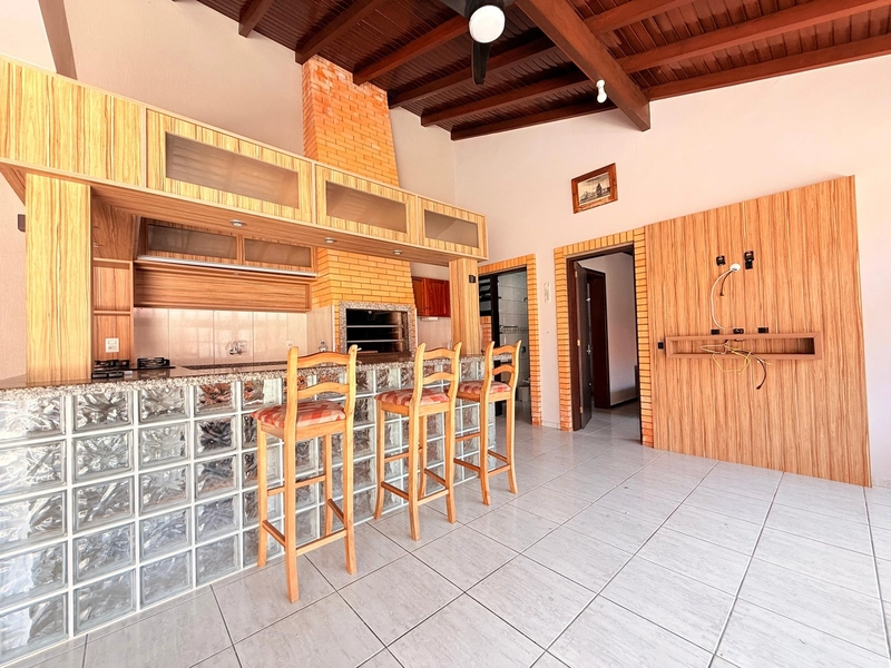 Casa Semi-mobiliada com Anexo e pátio amplo, próxima ao mar!: 13ª foto da galeria de imagens do imóvel