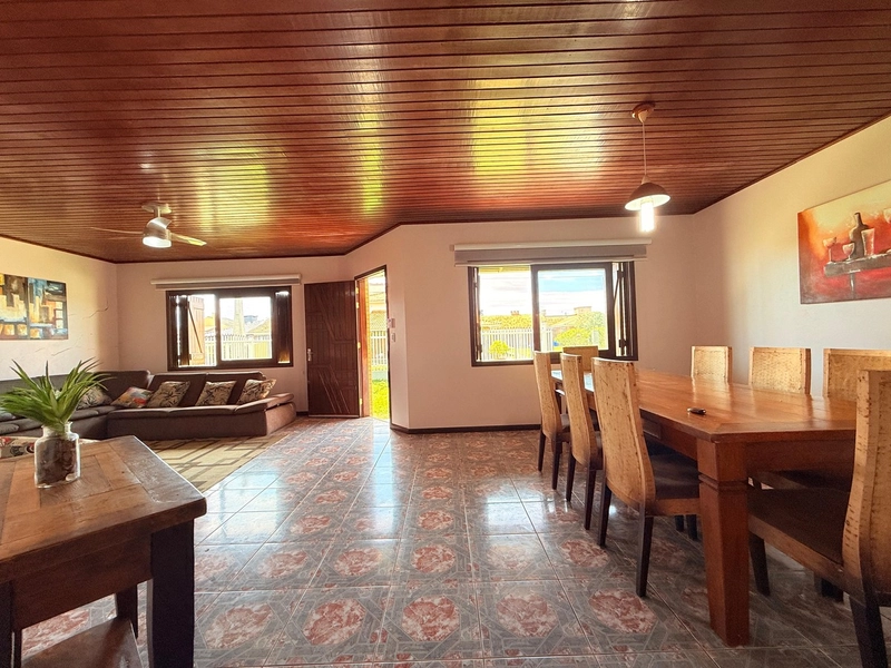Casa Semi-mobiliada com Anexo e pátio amplo, próxima ao mar!: 8ª foto da galeria de imagens do imóvel