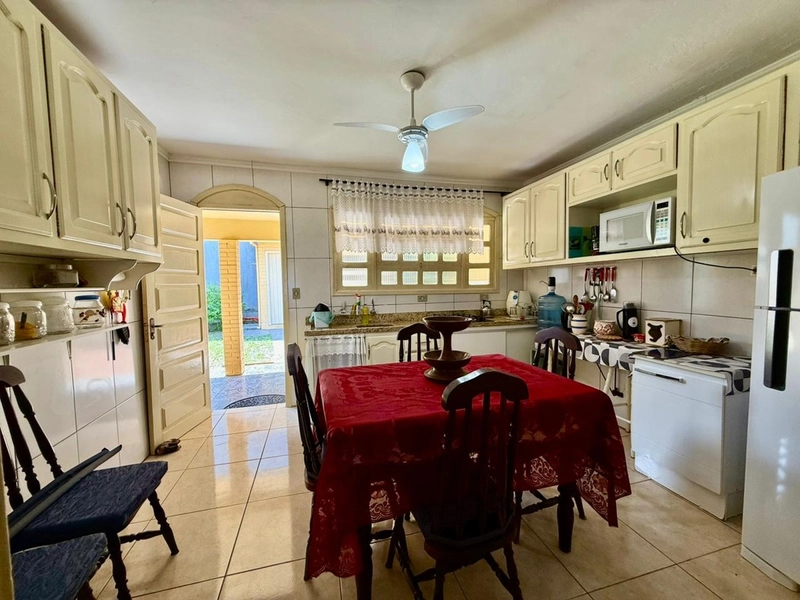 Casa Completa Mobiliada a Poucos Metros do Mar: 10ª foto da galeria de imagens do imóvel