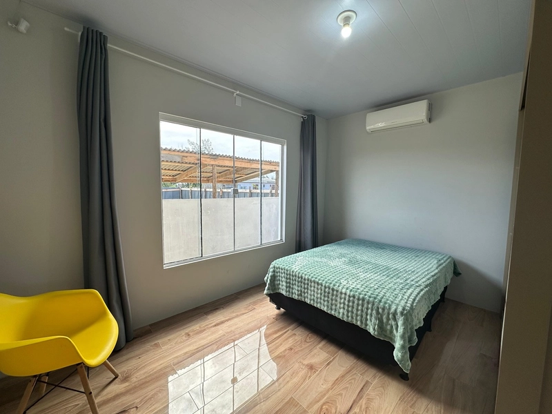 Casa Charmosa com Piscina, Lareira e Suíte: 6ª foto da galeria de imagens do imóvel