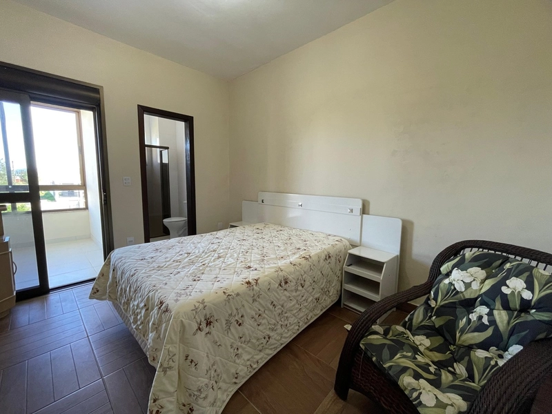 Sobrado à Venda com 4 Dormitórios, Pátio Amplo e Churrasqueira!: 8ª foto da galeria de imagens do imóvel