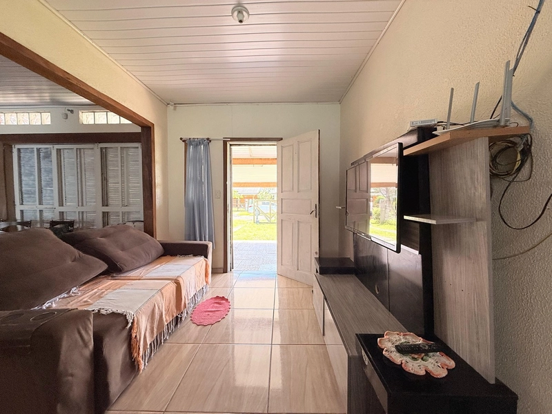 Casa com Piscina e Espaço de Lazer | 4 Dormitórios: 5ª foto da galeria de imagens do imóvel