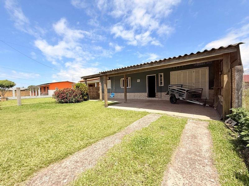 Casa com Piscina e Espaço de Lazer | 4 Dormitórios: 1ª foto da galeria de imagens do imóvel