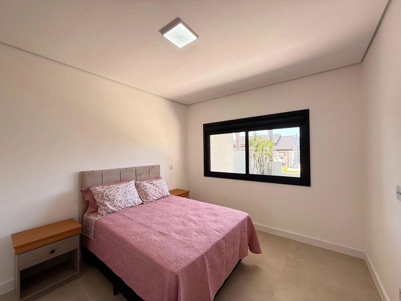 Casa com Piscina, Suíte e Living Integrado – Semi-Mobiliada!: 21ª foto da galeria de imagens do imóvel