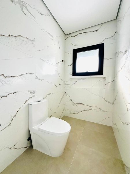 Casa com Piscina, Suíte e Living Integrado – Semi-Mobiliada!: 16ª foto da galeria de imagens do imóvel