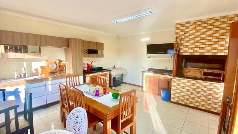 Casa com Anexo Gourmet, 4 Dormitórios e Suíte com Banheira: 16ª foto da galeria de imagens do imóvel