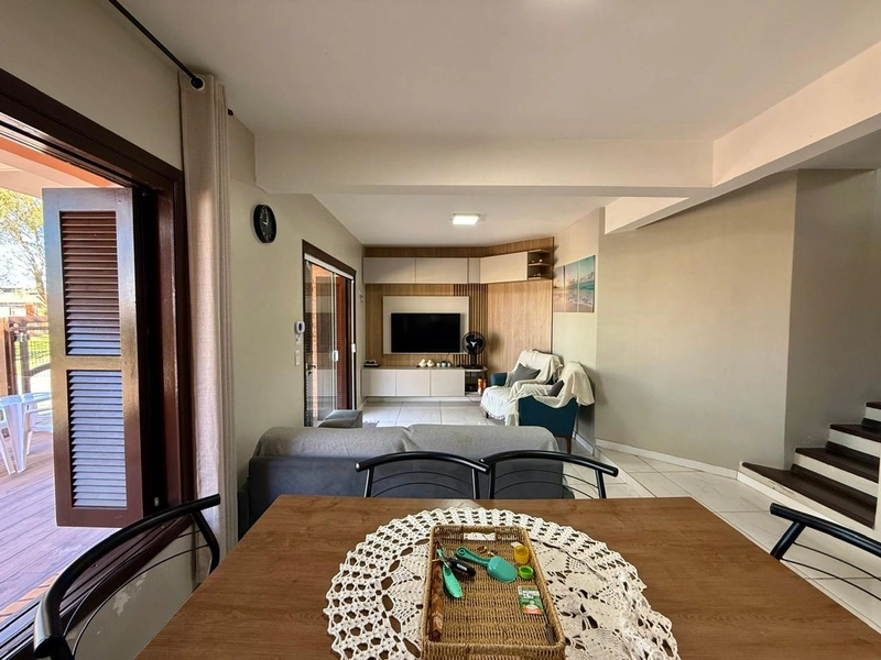 Sobrado Mobiliado com Sacadas e Churrasqueira na Alameda: 6ª foto da galeria de imagens do imóvel