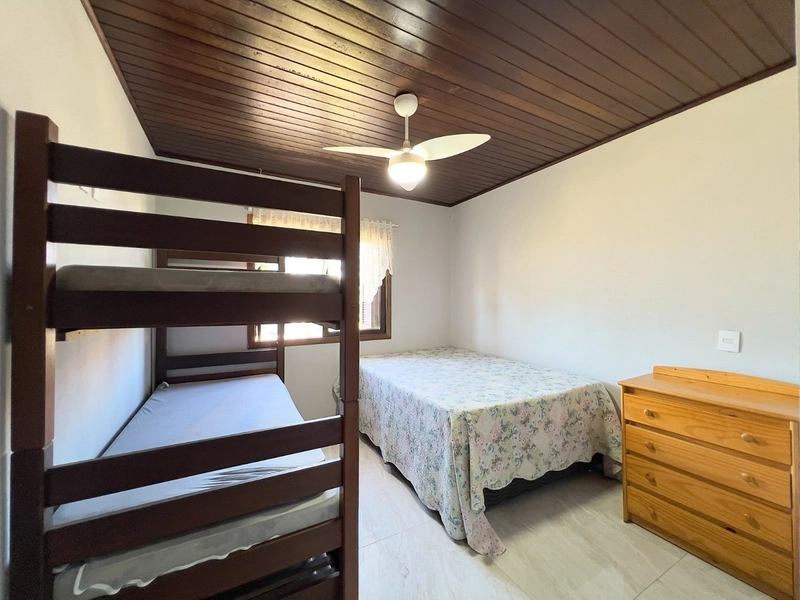 Casa com Piscina Aquecida e Espaço Gourmet a 500m do Mar: 26ª foto da galeria de imagens do imóvel