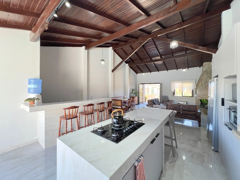 Casa com Piscina Aquecida e Espaço Gourmet a 500m do Mar: 21ª foto da galeria de imagens do imóvel