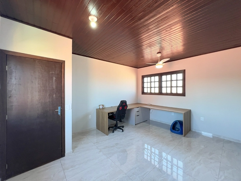 Casa com Piscina Aquecida e Espaço Gourmet a 500m do Mar: 28ª foto da galeria de imagens do imóvel