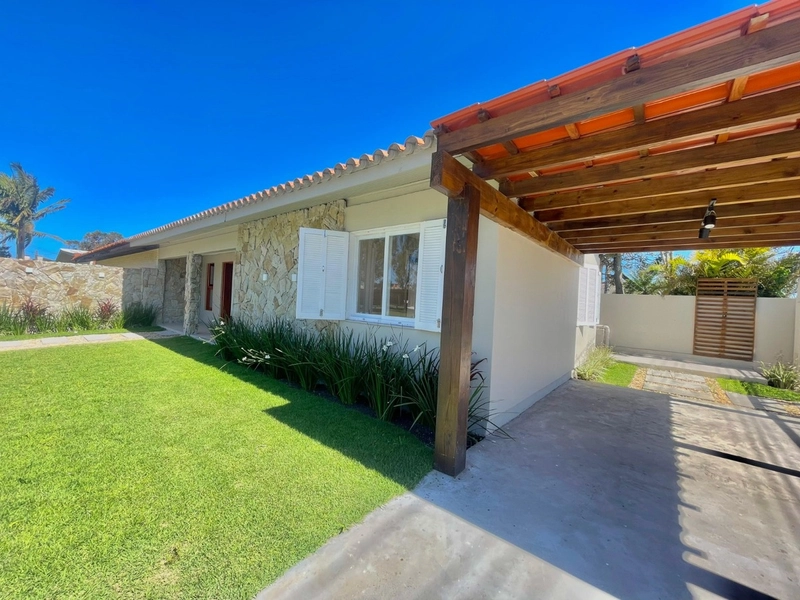 Linda Casa com 3 Dormitórios e Living Amplo no Centro de Xangri-Lá!: 1ª foto da galeria de imagens do imóvel