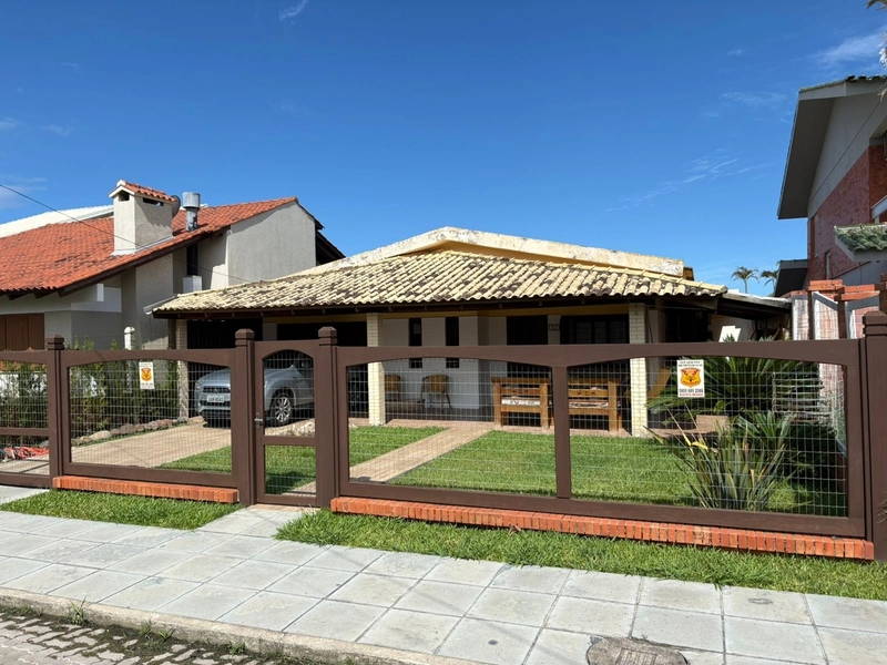 Casa Semi-mobiliada - 3 Dormitório, Piscina e Espaço Gourmet Completo!: 1ª foto da galeria de imagens do imóvel