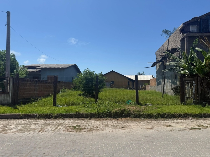 Terreno em Ótima Localização!: 1ª foto da galeria de imagens do imóvel