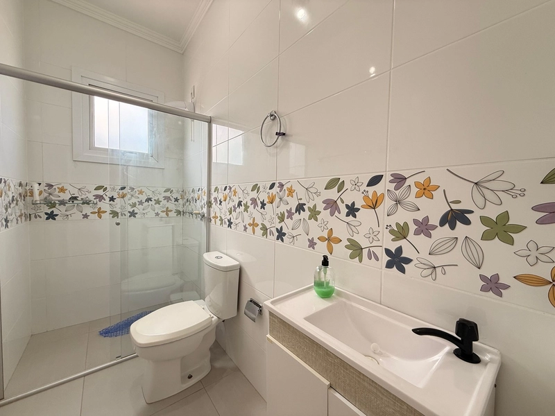 Casa a 50m do Mar, com 3 Dormitórios, Pé Direito Alto e Lareira!: 16ª foto da galeria de imagens do imóvel