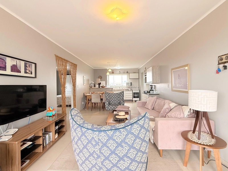 Apartamento com 2 Dormitórios, 2 Banheiros Sociais e Ótima Localização: 2ª foto da galeria de imagens do imóvel