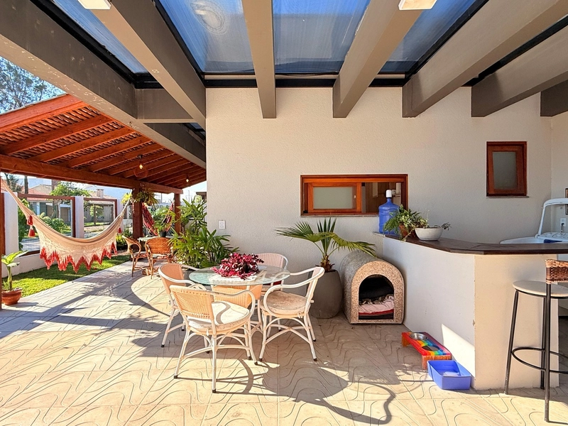 Linda Casa com 3 Dormitórios, Móveis Planejados e Ambientes Amplos!: 5ª foto da galeria de imagens do imóvel