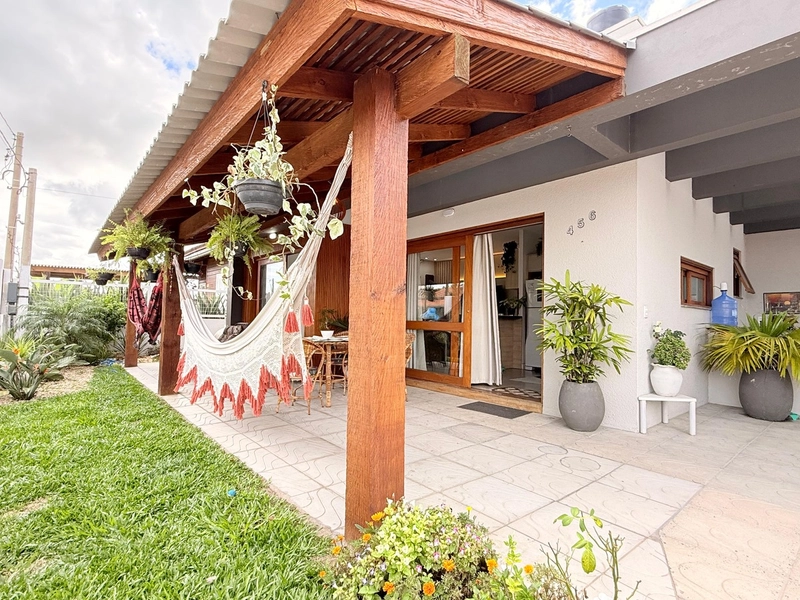 Linda Casa com 3 Dormitórios, Móveis Planejados e Ambientes Amplos!: 1ª foto da galeria de imagens do imóvel