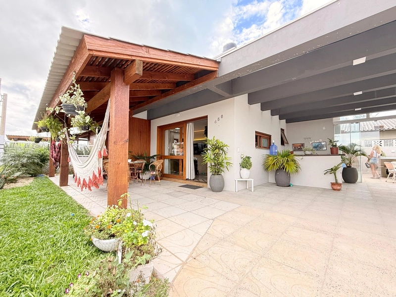 Linda Casa com 3 Dormitórios, Móveis Planejados e Ambientes Amplos!: 26ª foto da galeria de imagens do imóvel