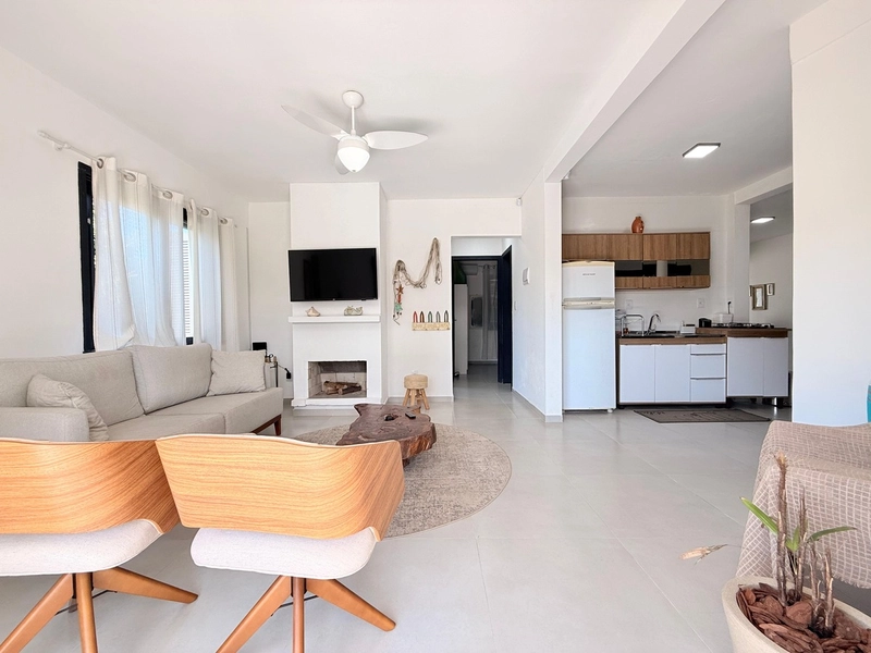 Casa com 3 Dormitórios, Piscina e Espaço Gourmet – Conforto e Lazer!: 5ª foto da galeria de imagens do imóvel